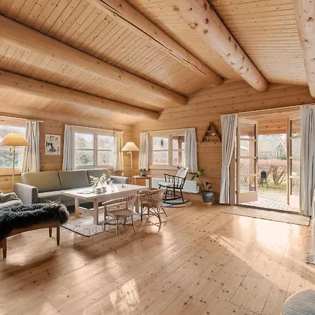 3 Bedroom Gorgeous In *